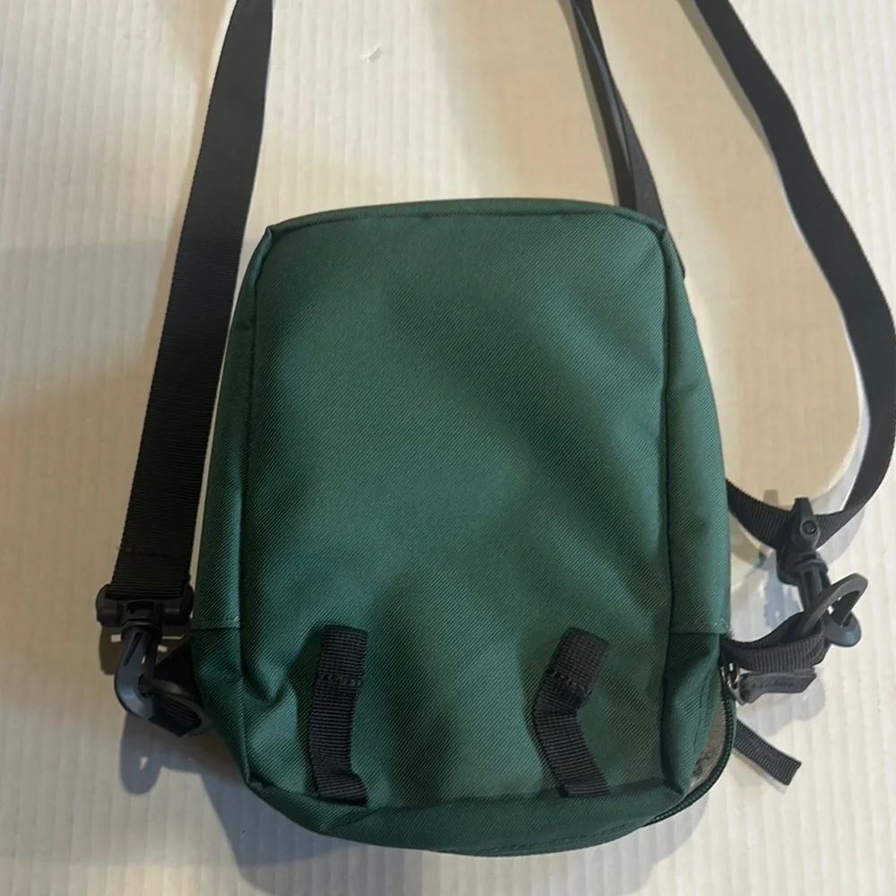 Columbia urban uplift side bag Green Black Adjustable Strap zipper inside pocket